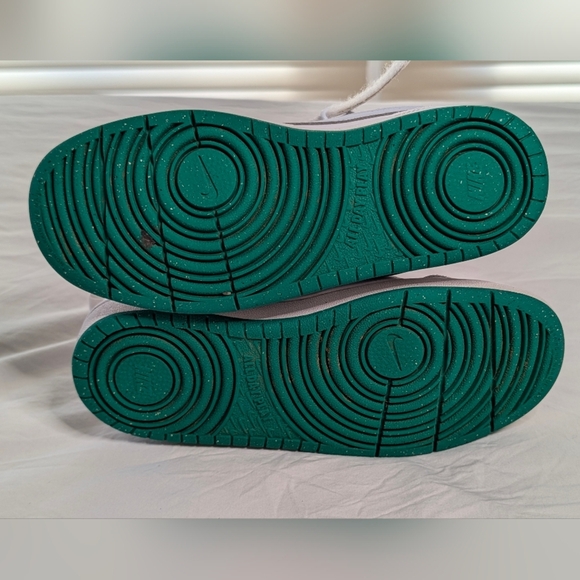 Nike- Court Borough Mid 2 Sneaker White & Blue, Kids' 4Y - Picture 8 of 11